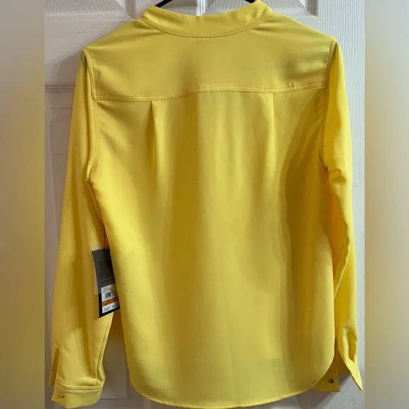 Nine West Yellow V-Neck Blouse Women’s Petite Small NWT - Picture 2 of 4